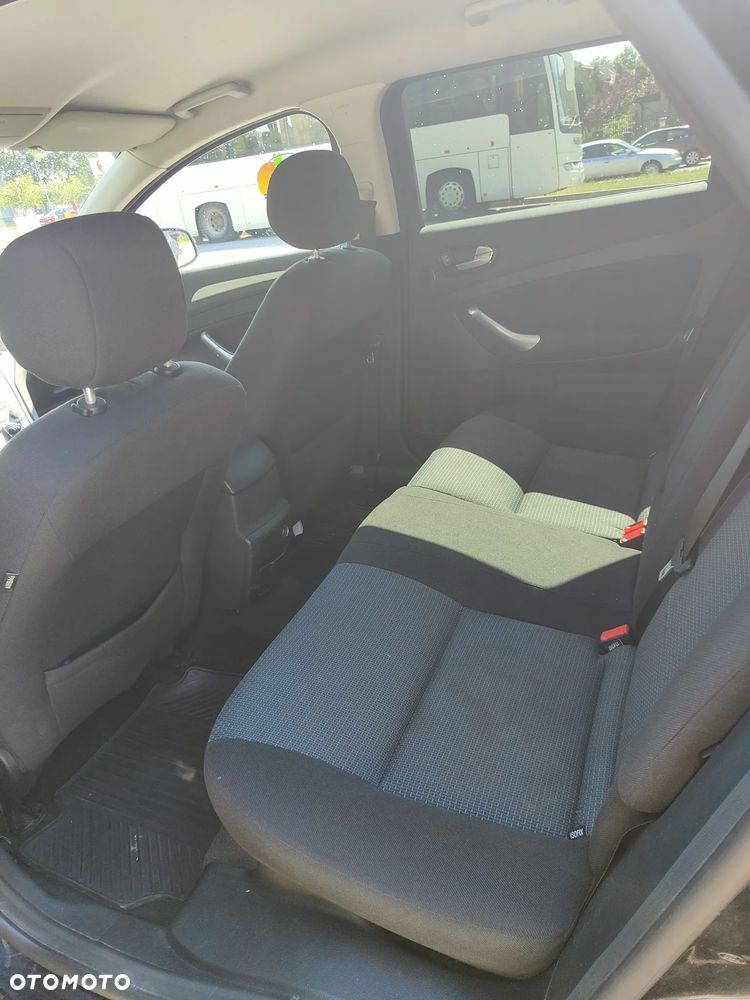 Ford Mondeo - 12