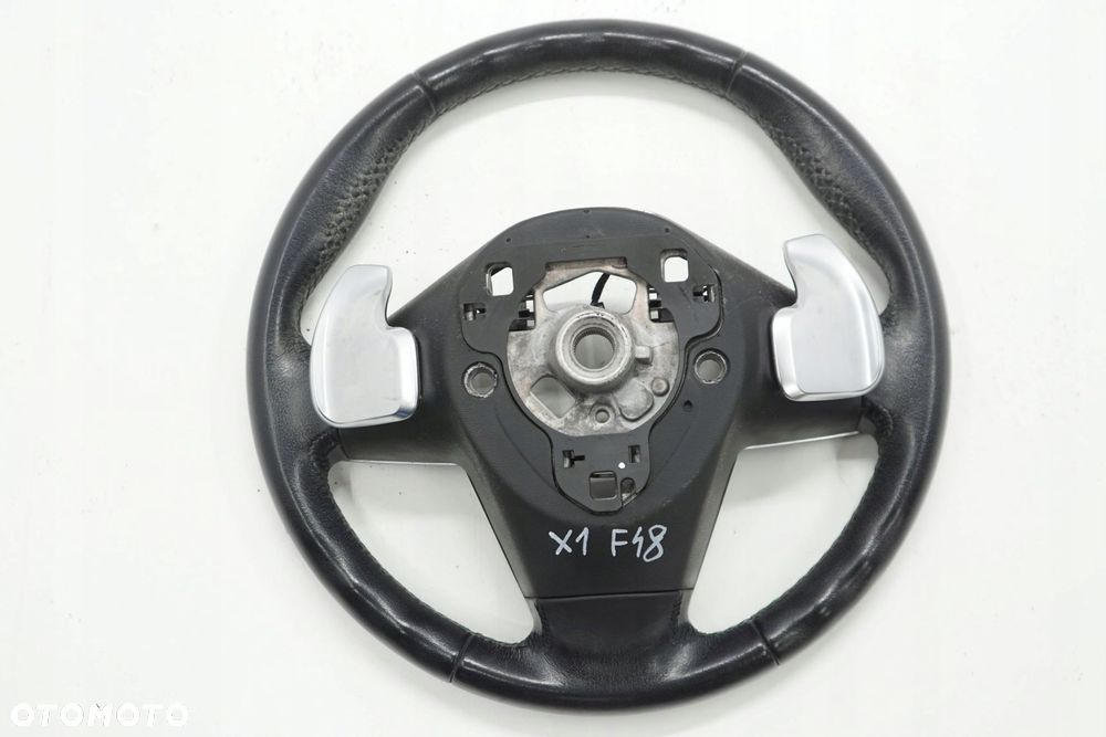 BMW X1 F48 17R KIEROWNICA SKÓRA CZARNA MULTI ŁOPATKI 6877519 - 6