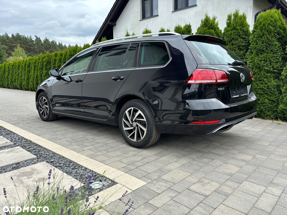 Volkswagen Golf - 4