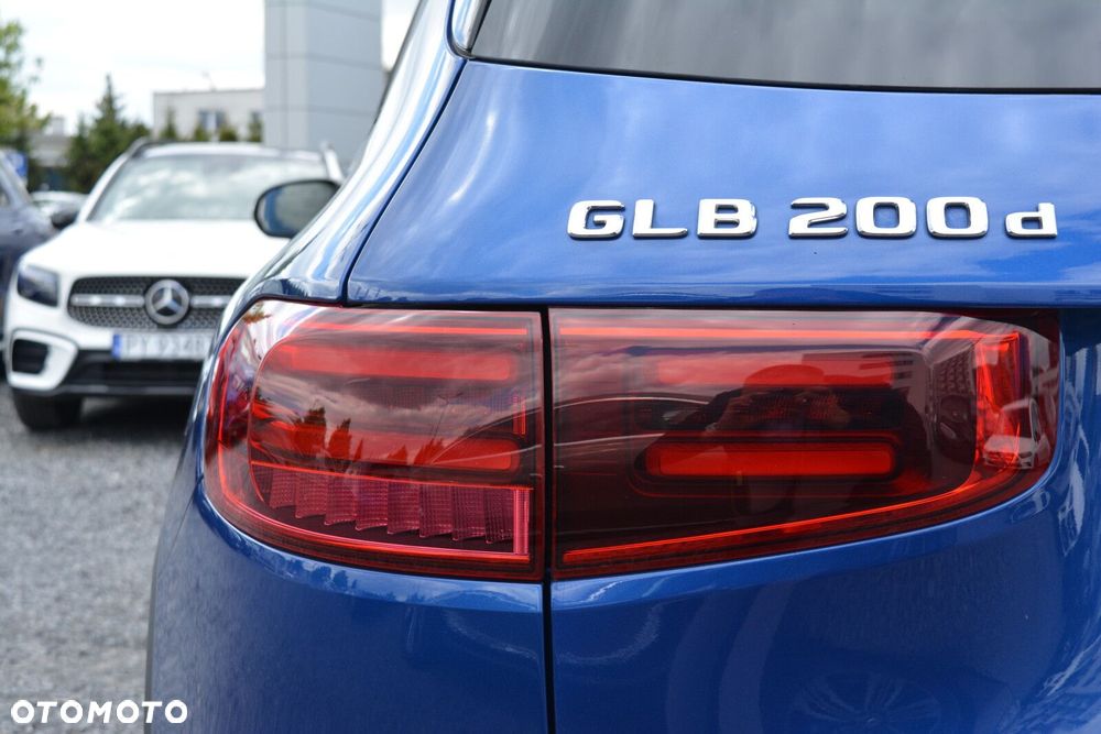 Mercedes-Benz GLB 200 d 4-Matic AMG Line 8G-DCT - 11