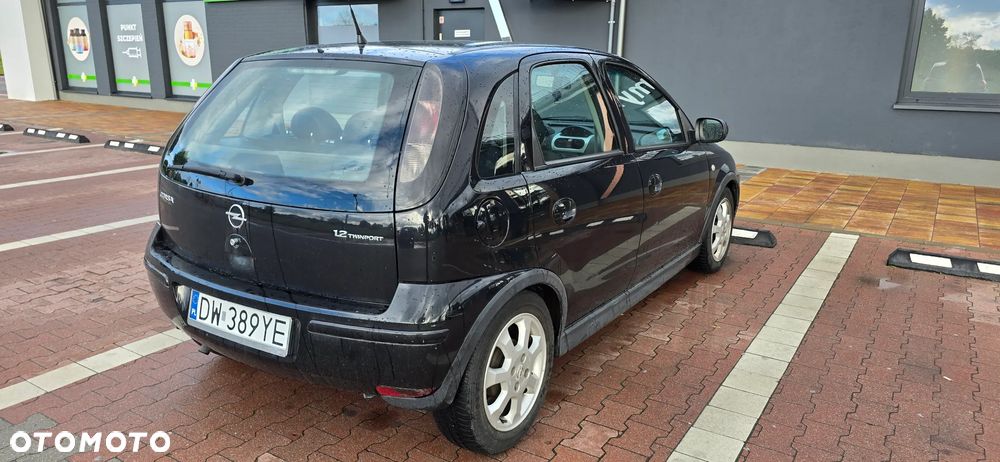 Opel Corsa 1.2 16V Cosmo - 5