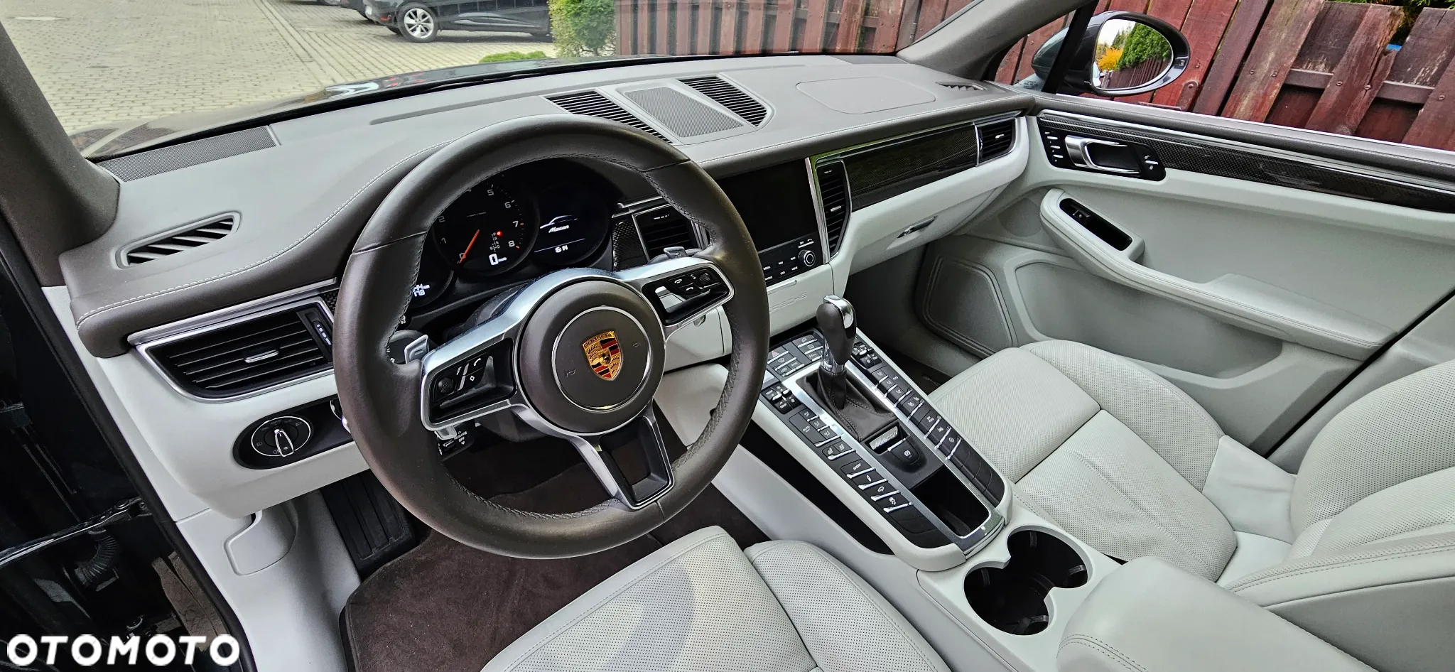 Porsche Macan Standard - 9