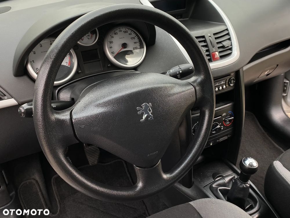 Peugeot 207 75 Urban Move - 27