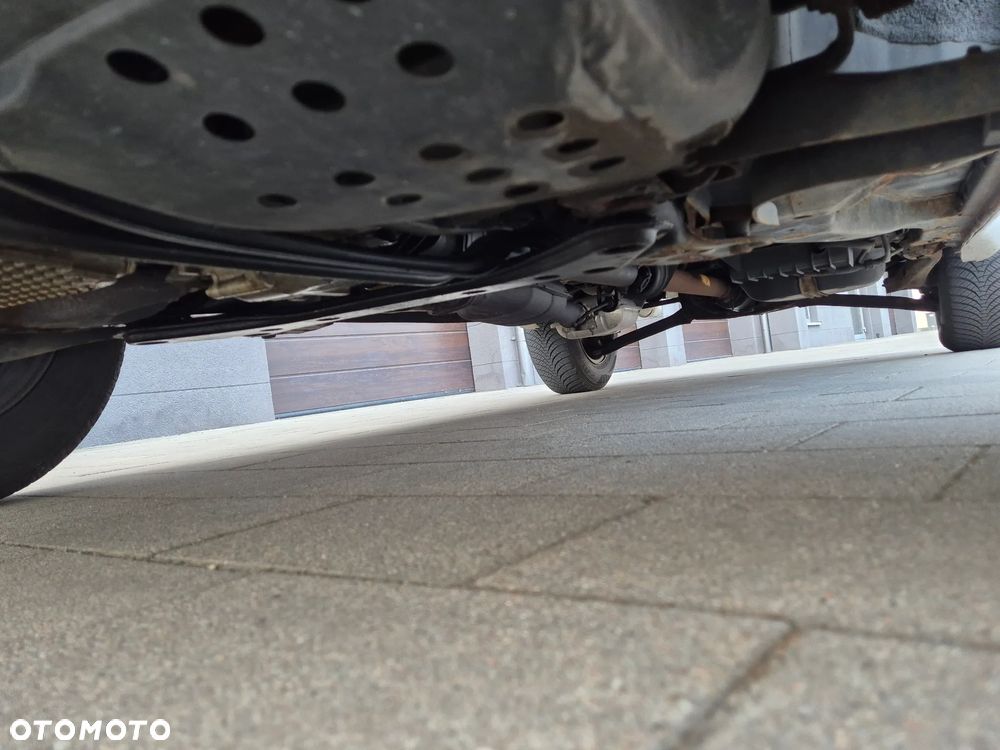 Ford Maverick 3.0 V6 Limited - 12