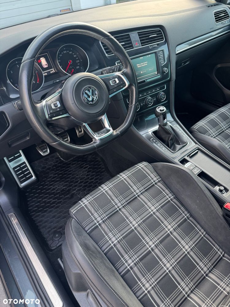 Volkswagen Golf GTD BlueMotion Technology - 11
