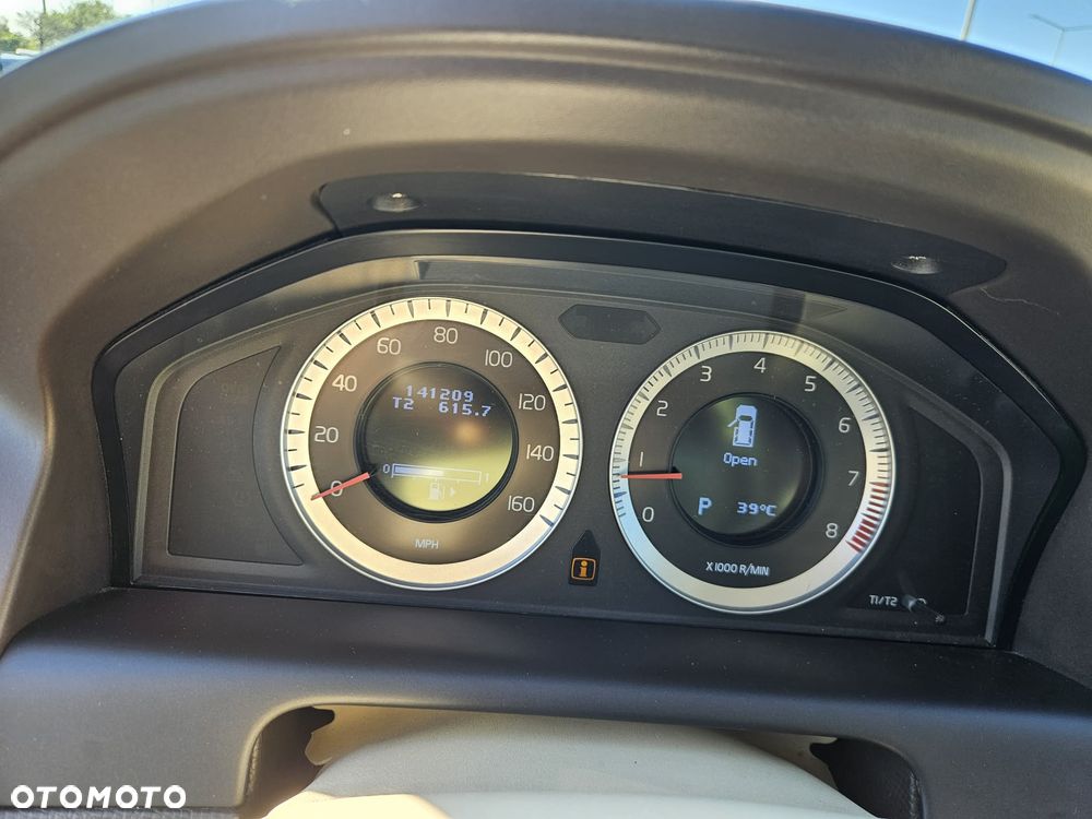 Volvo XC 60 T6 AWD Momentum - 8