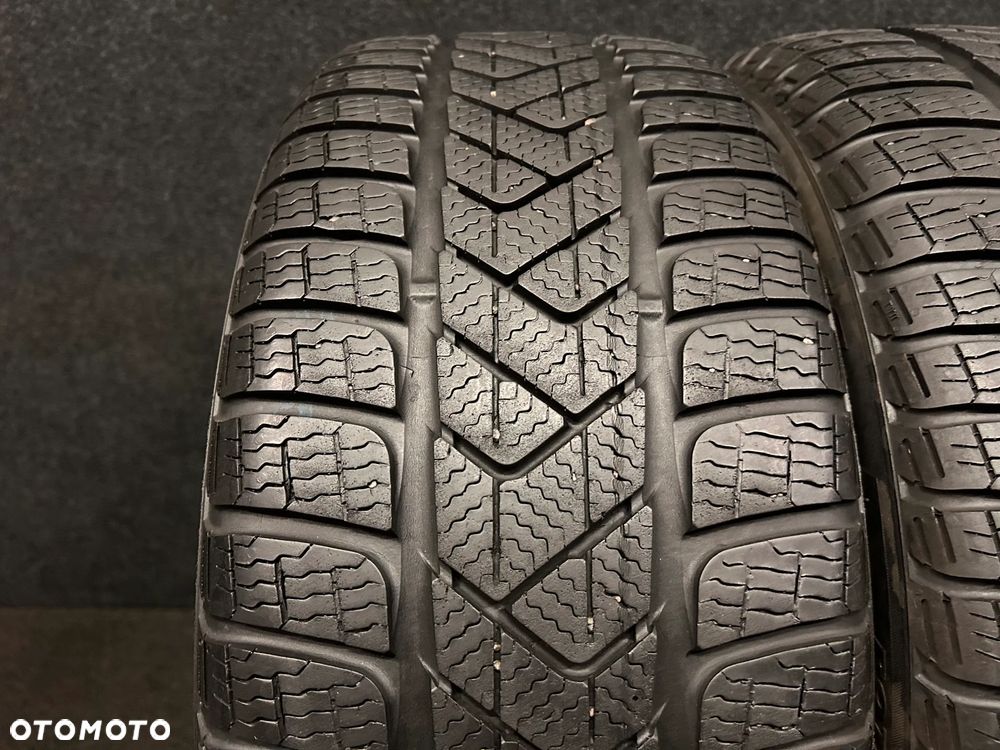 Opony zimowe Pirelli Winter Sottozero 215/45/16 86H 2szt. - 2