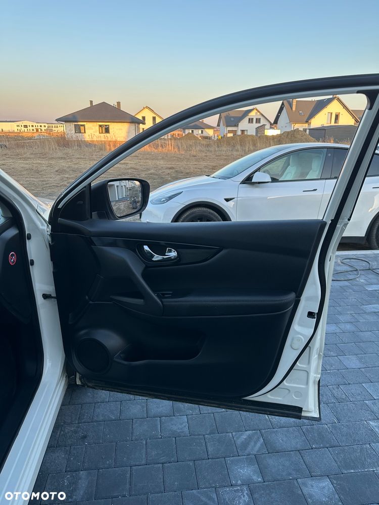 Nissan Qashqai 1.2 DIG-T Tekna+ Xtronic - 16