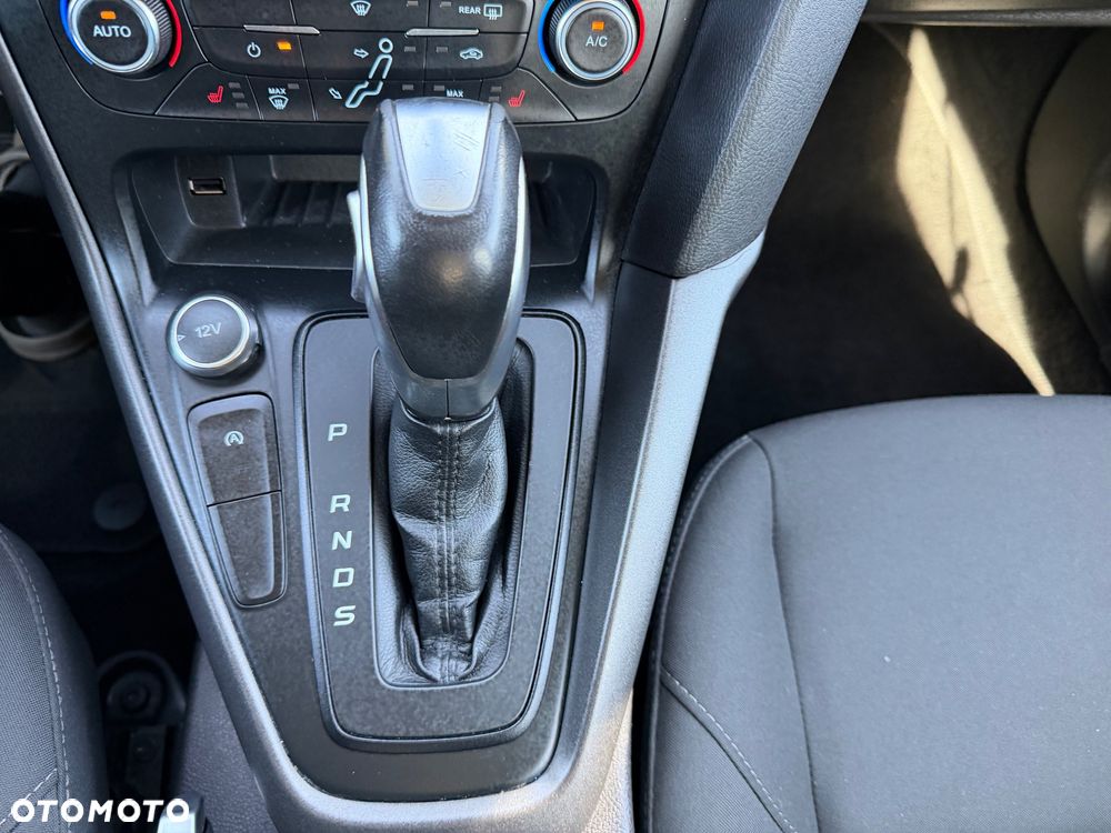 Ford Focus Turnier 1.5 EcoBlue Start-Stopp-System TITANIUM - 22