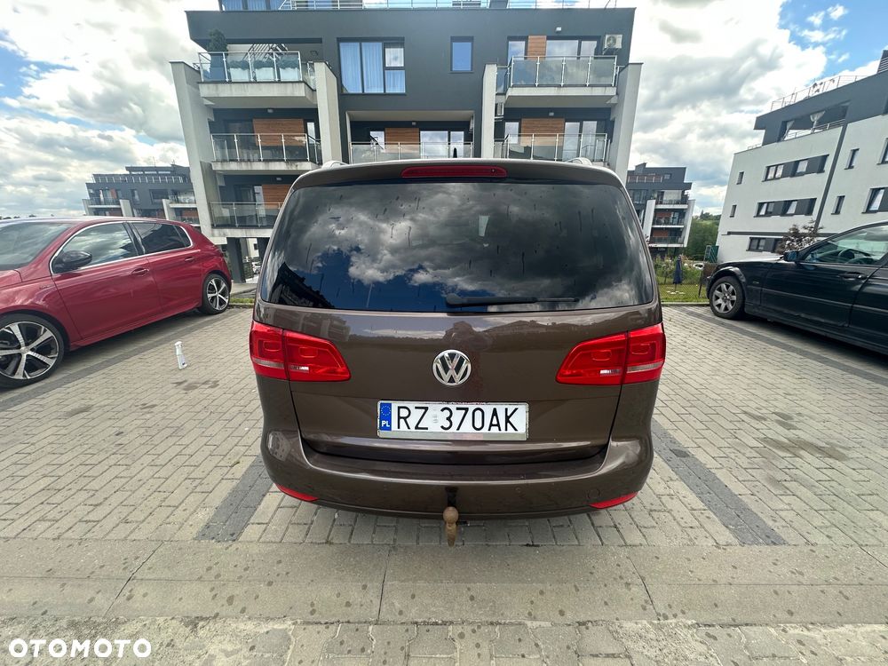 Volkswagen Touran 2.0 TDI Highline - 3