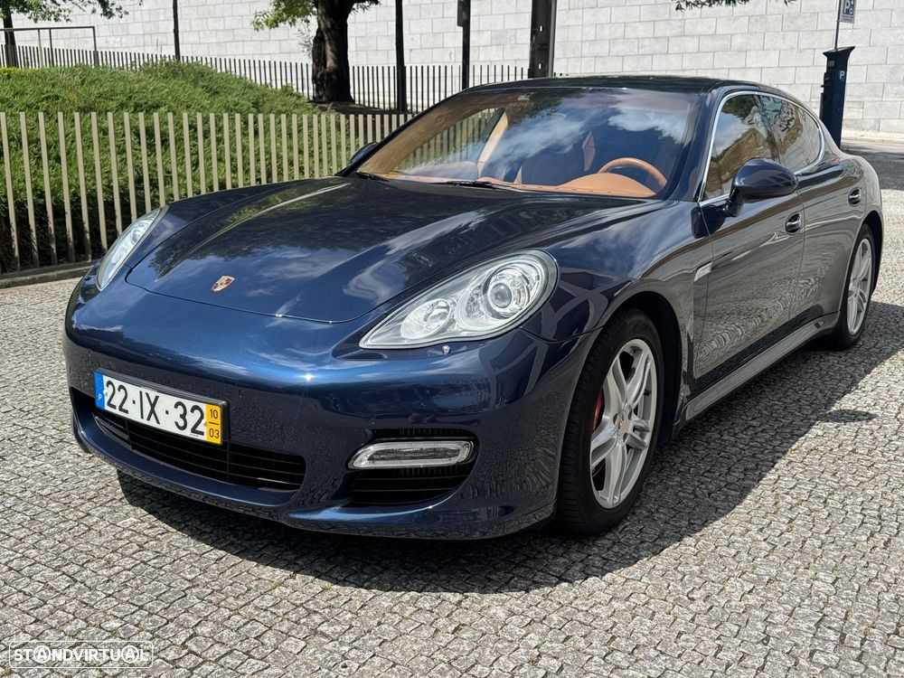 Porsche Panamera Turbo PDK - 1