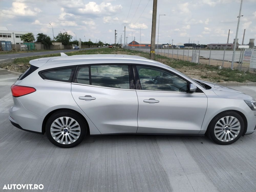 Ford Focus 1.5 TDCi Powershift Titanium - 2