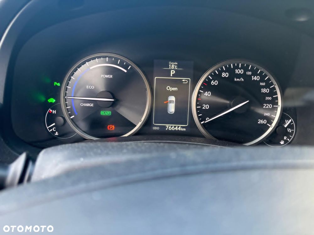 Lexus NX 300h Comfort AWD - 4