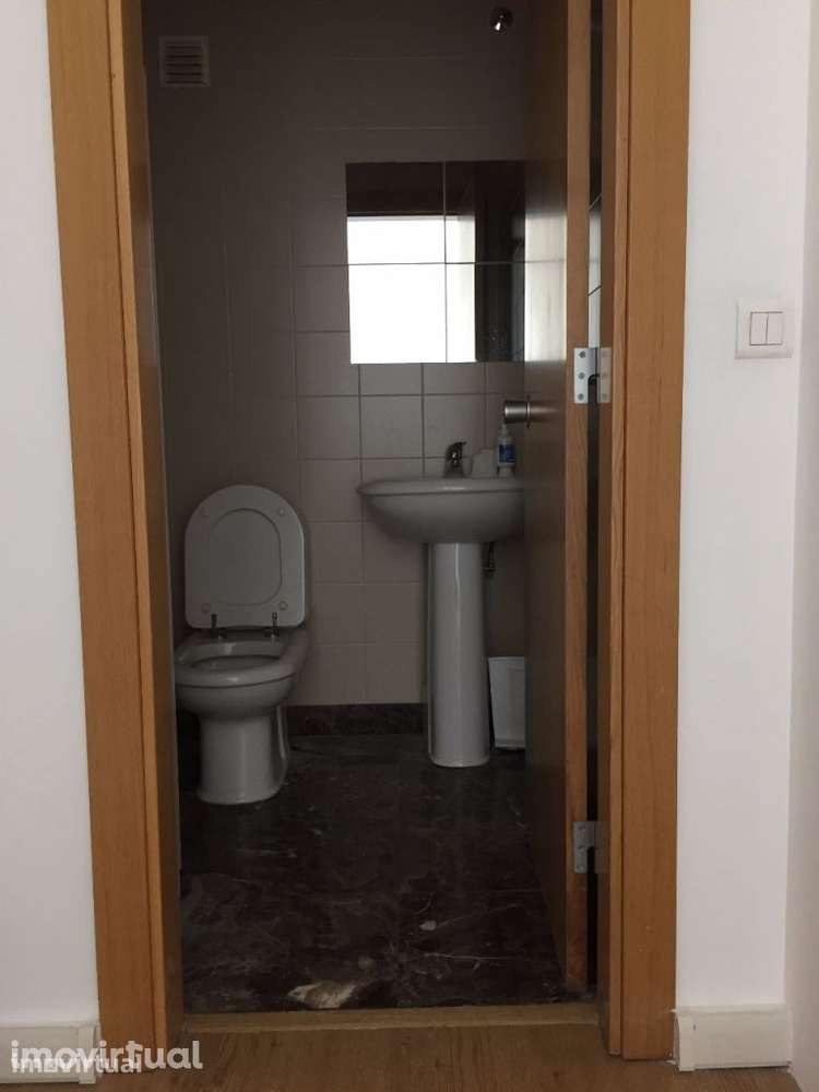 Escritório - Espaço de Prestígio para Arrendamento em Oeiras - Grande imagem: 5/11