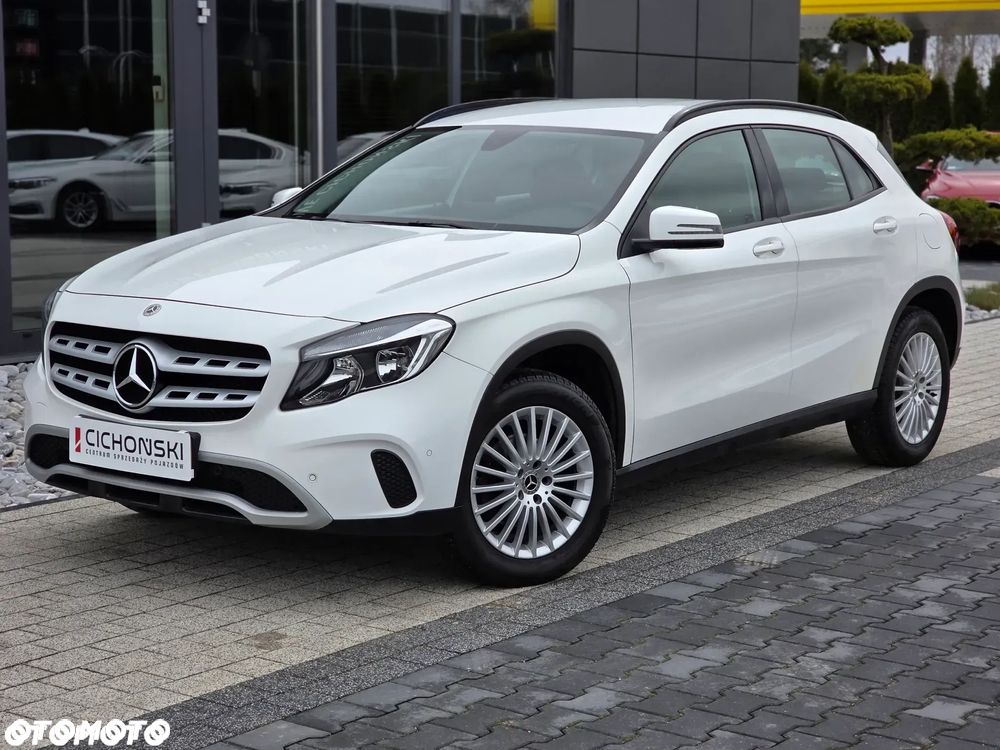 Mercedes-Benz GLA 180 7G-DCT Style - 34