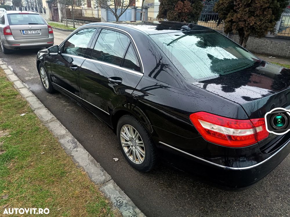 Mercedes-Benz E 220 CDI DPF BlueEFFICIENCY 7G-TRONIC Elegance - 5