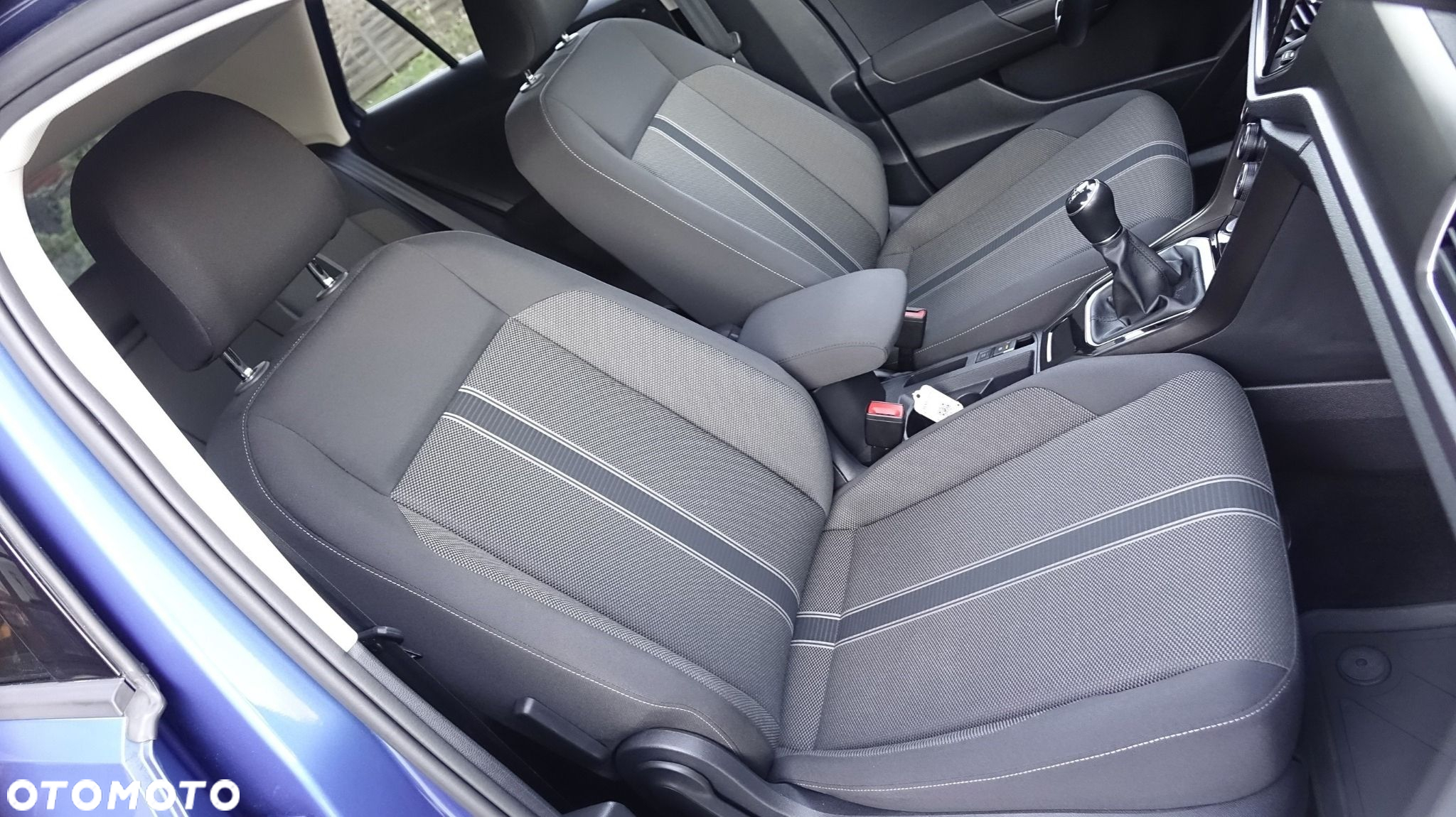 Volkswagen T-Roc - 32