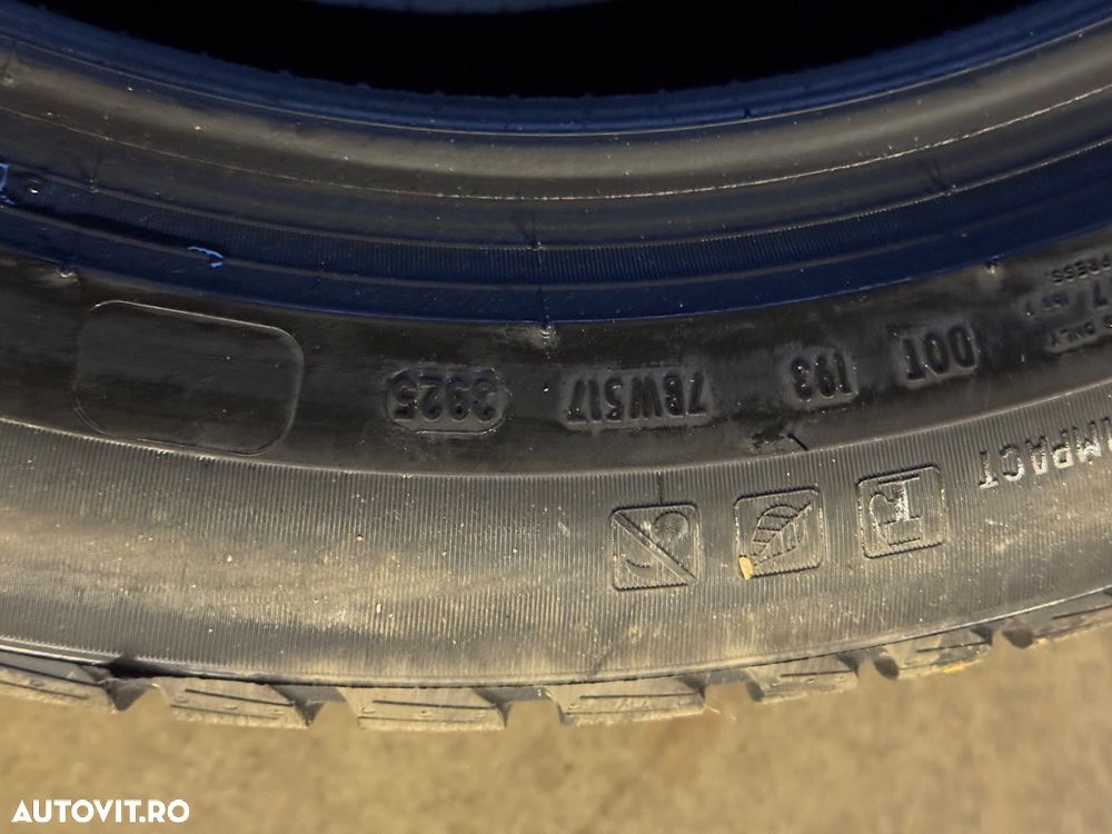 Vând 4 anvelope 275/45/20 Pirelli de iarnă cu runflat noi - 4