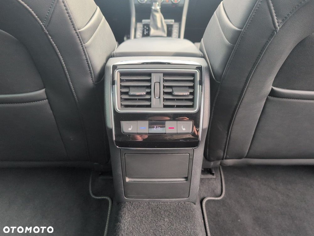 Skoda Superb 2.0 TDI SCR L&K DSG - 15