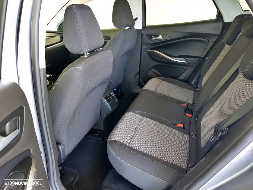 Opel Grandland X 1.2 T GS Line - 9