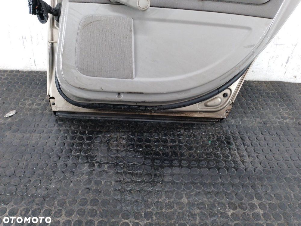 DRZWI TYŁ PRAWY  AUDI A4 B7 LY1Q KOMBI - 10