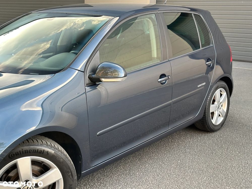 Volkswagen Golf 1.6 United - 11