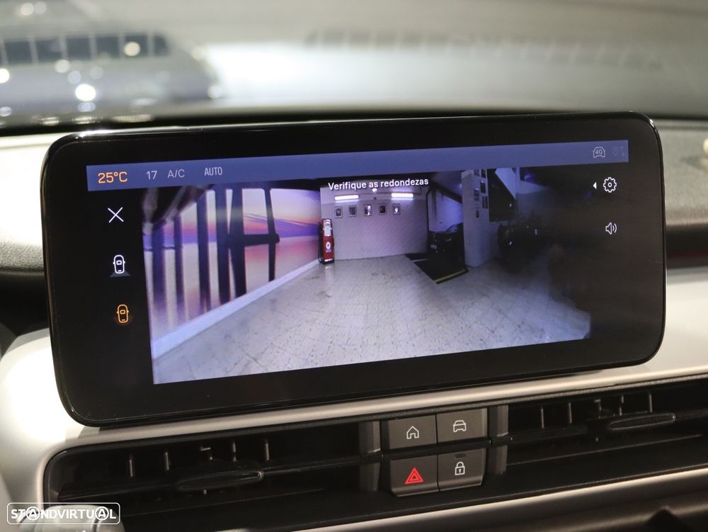 Jeep Avenger 1.2 e-Hybrid Altitude DCT - 36