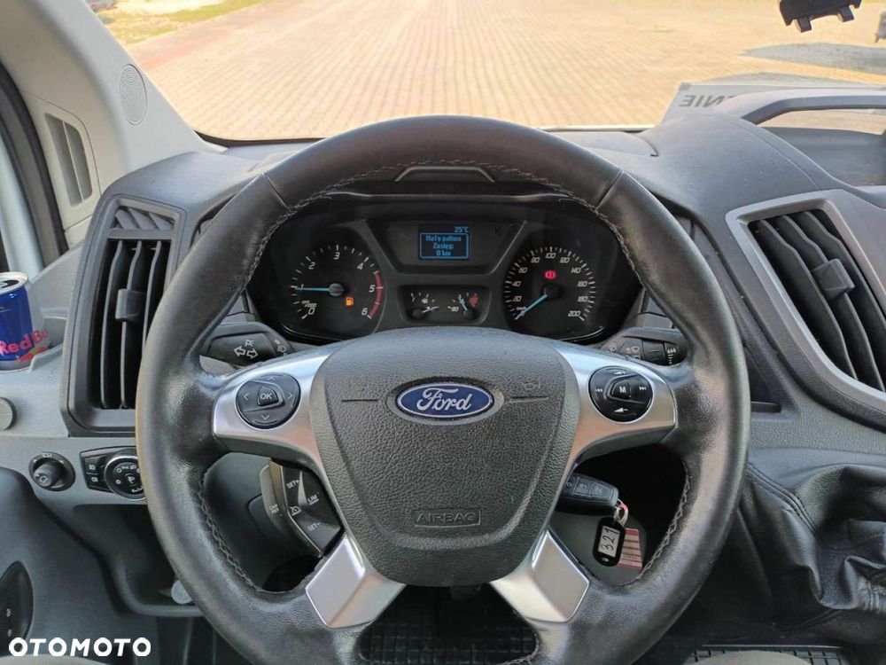 Ford Transit - 8