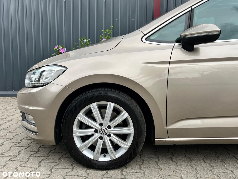 Volkswagen Touran - 9