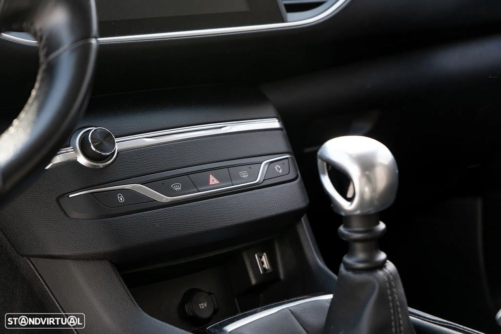 Peugeot 308 BlueHDi FAP 130 Stop & Start Style - 11