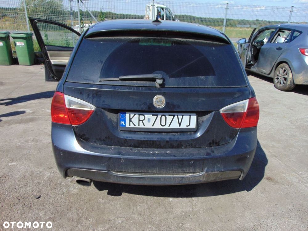 KLAPA BAGAŻNIKA TYŁ TYLNIA TYLNA BMW E9 KOD KOLORU : 416/9 - 1