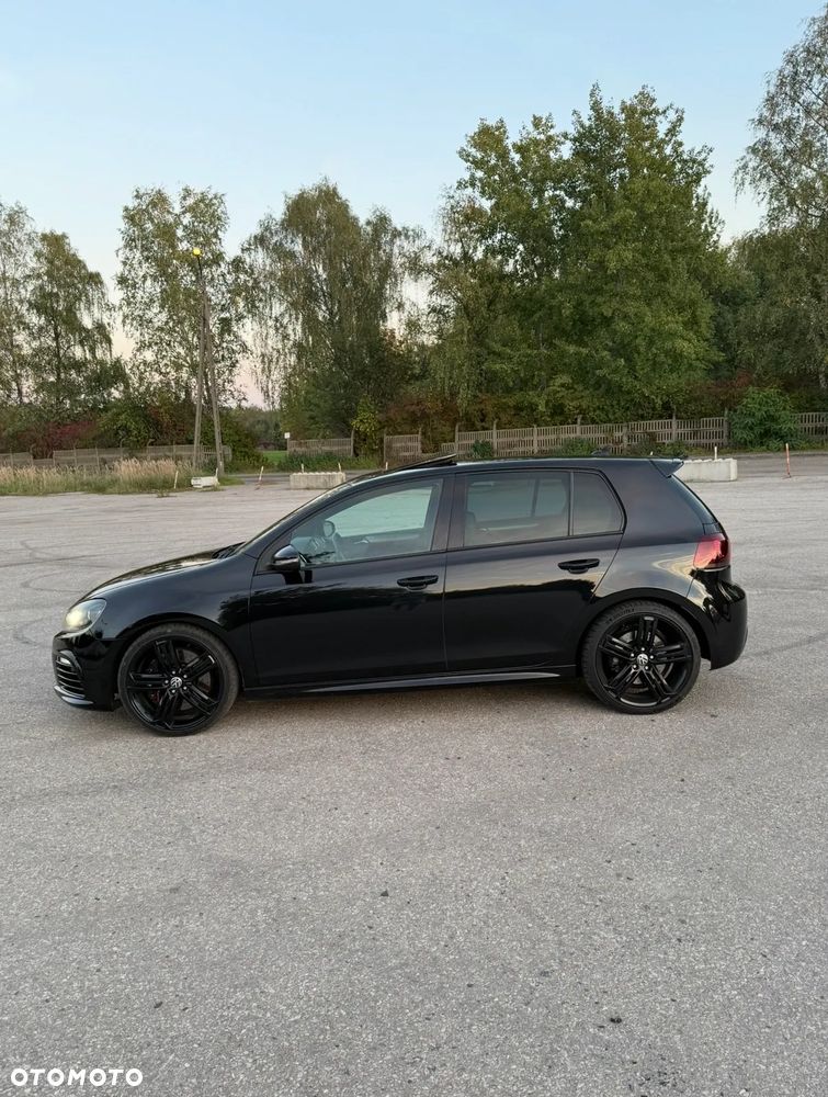 Volkswagen Golf 2010 photo 4