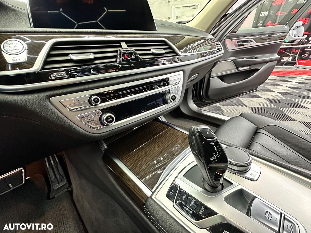 BMW Seria 7 730d xDrive - 11