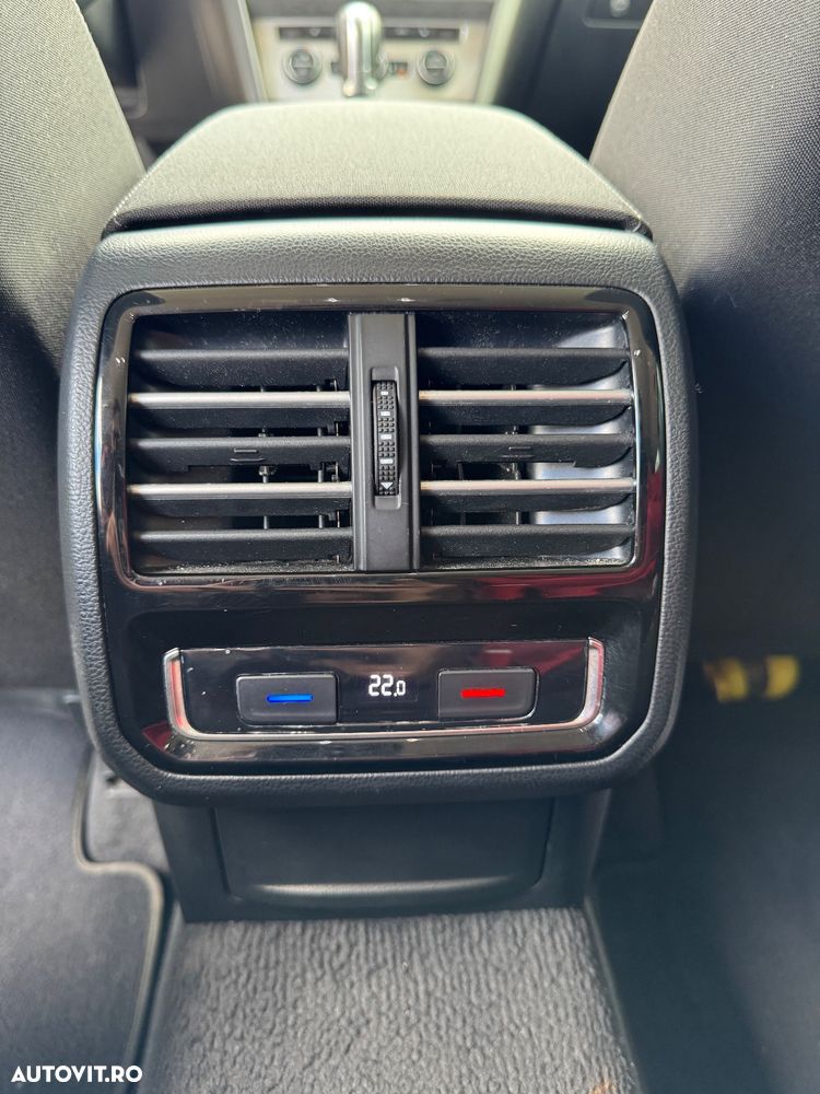 Volkswagen Passat Variant 2.0 TDI DSG Comfortline - 16