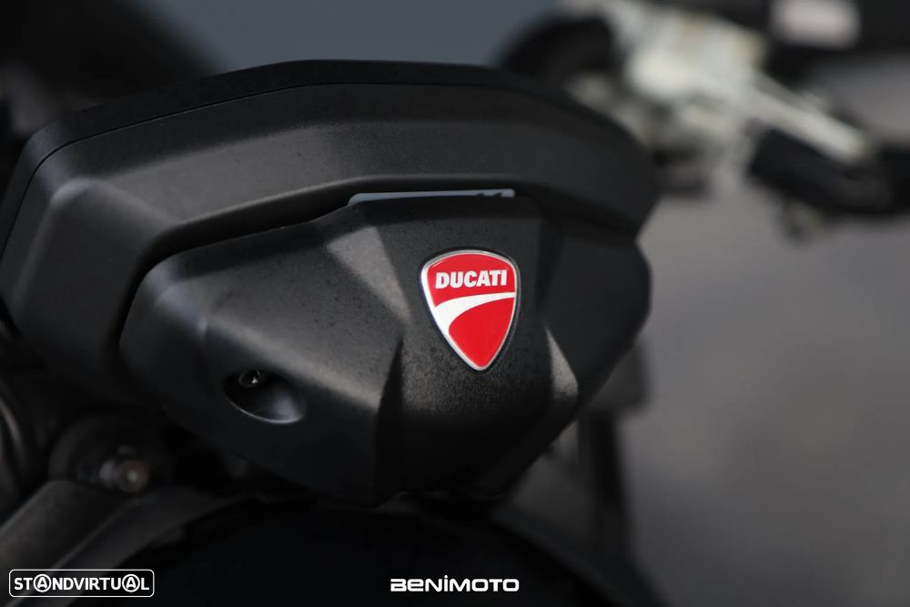 Ducati Monster - 18