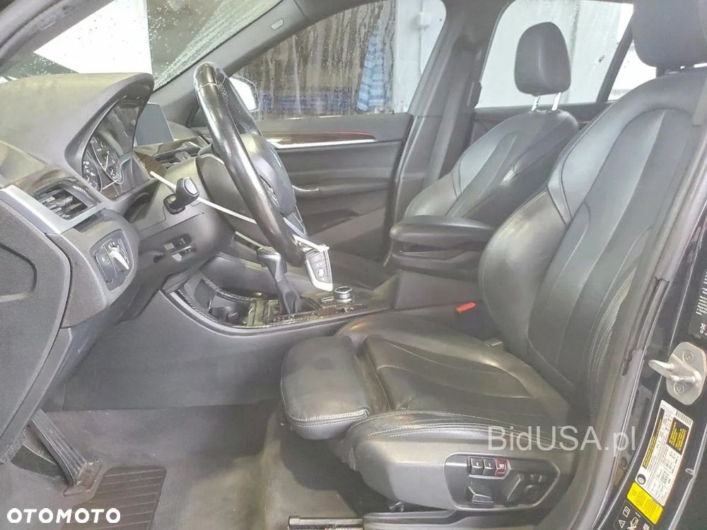 BMW X1 - 8