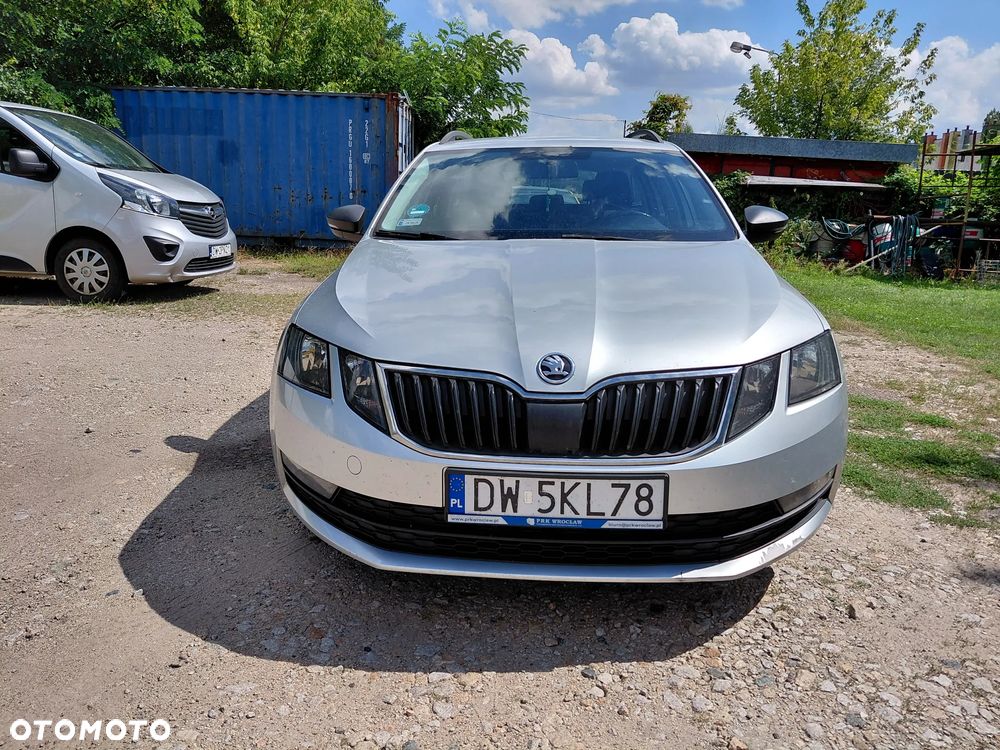 Skoda Octavia 1.6 TDI Ambition - 2