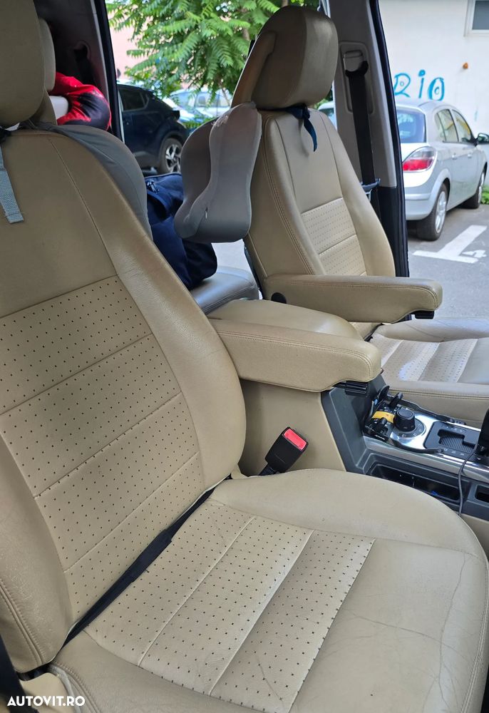 Land Rover Discovery - 27