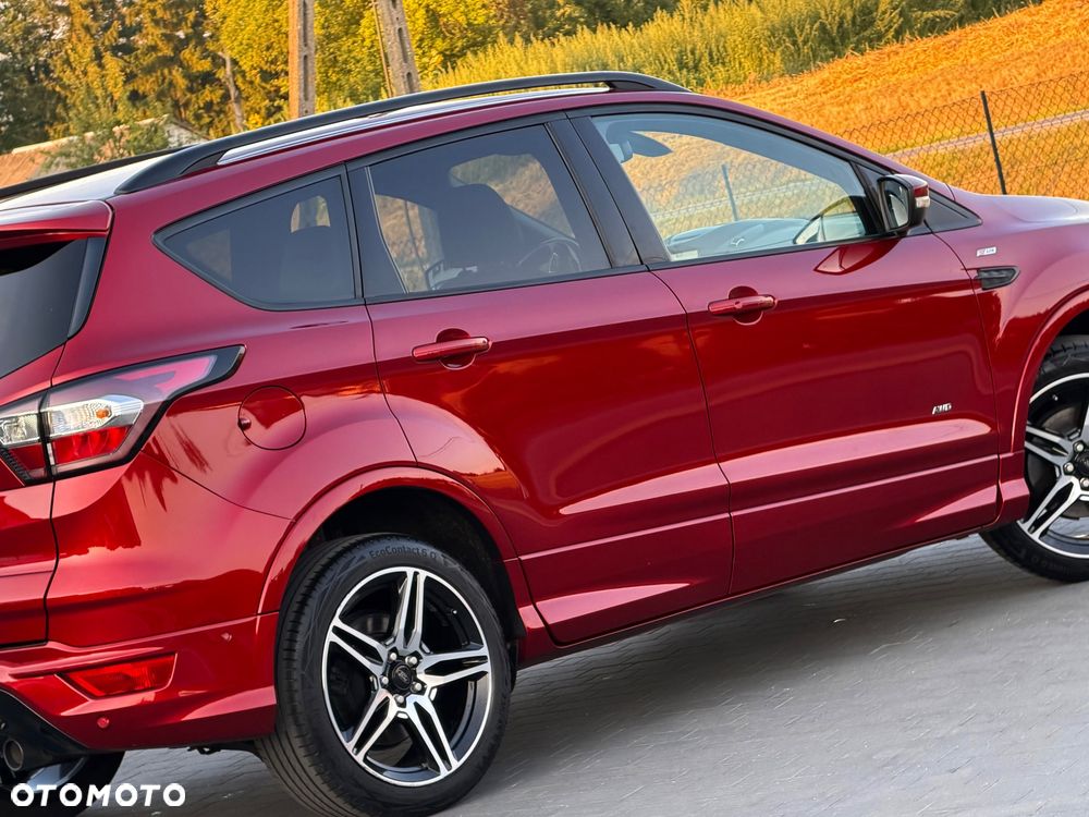 Ford Kuga 2.0 TDCi 4x4 ST-Line - 15