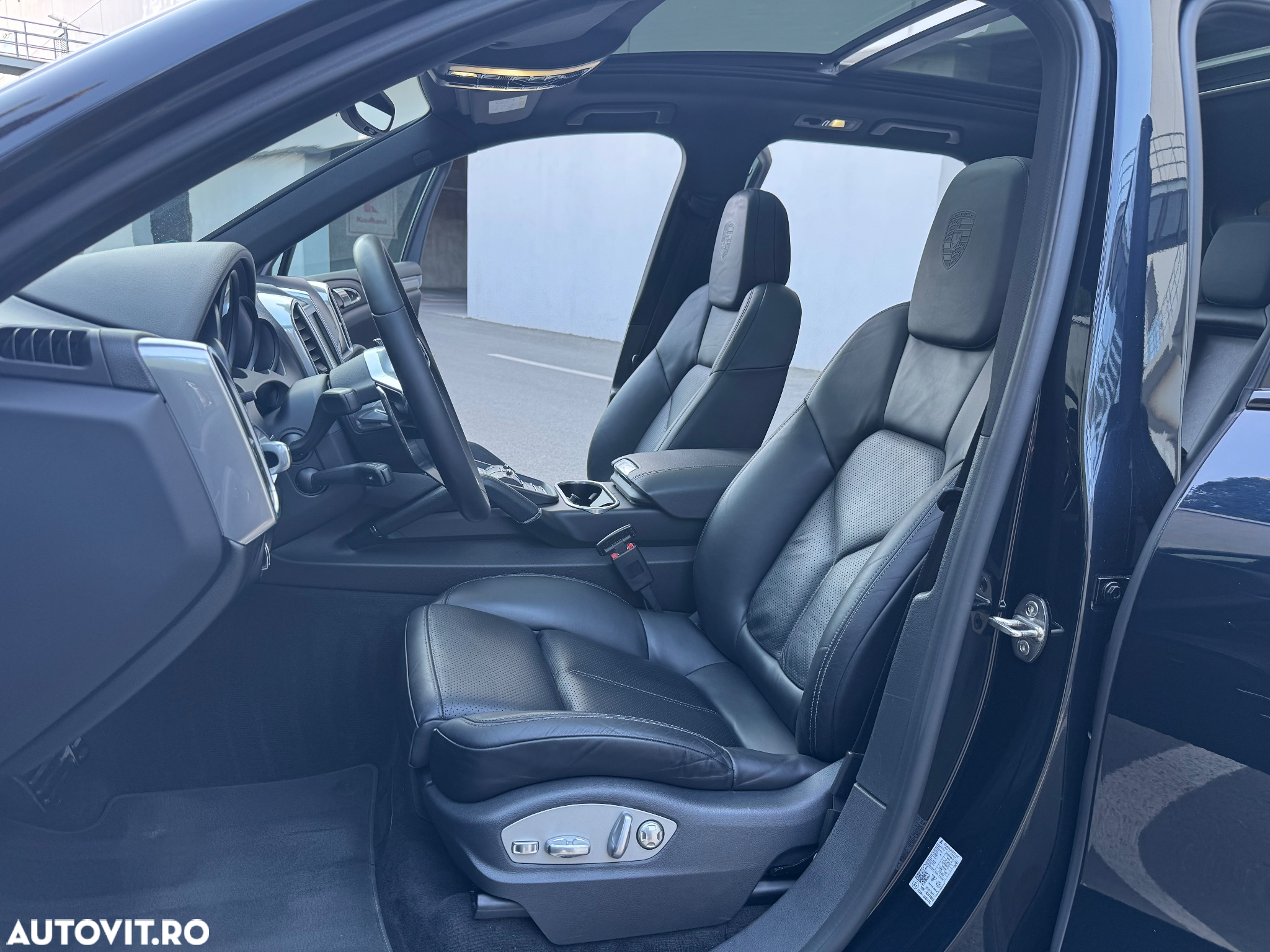 Porsche Cayenne Diesel Platinum Edition - 13