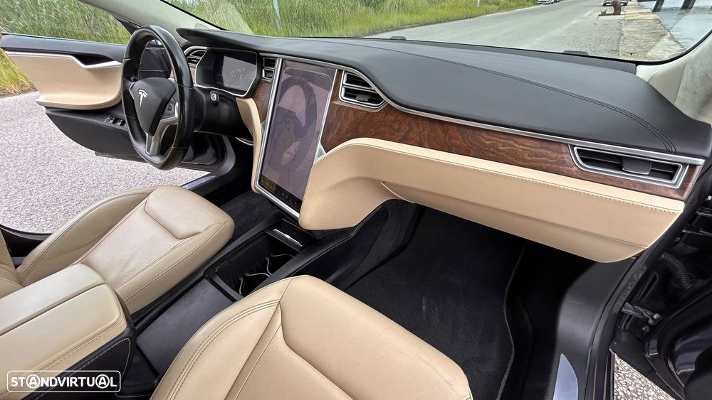 Tesla Model S Dual Motor AWD - 8