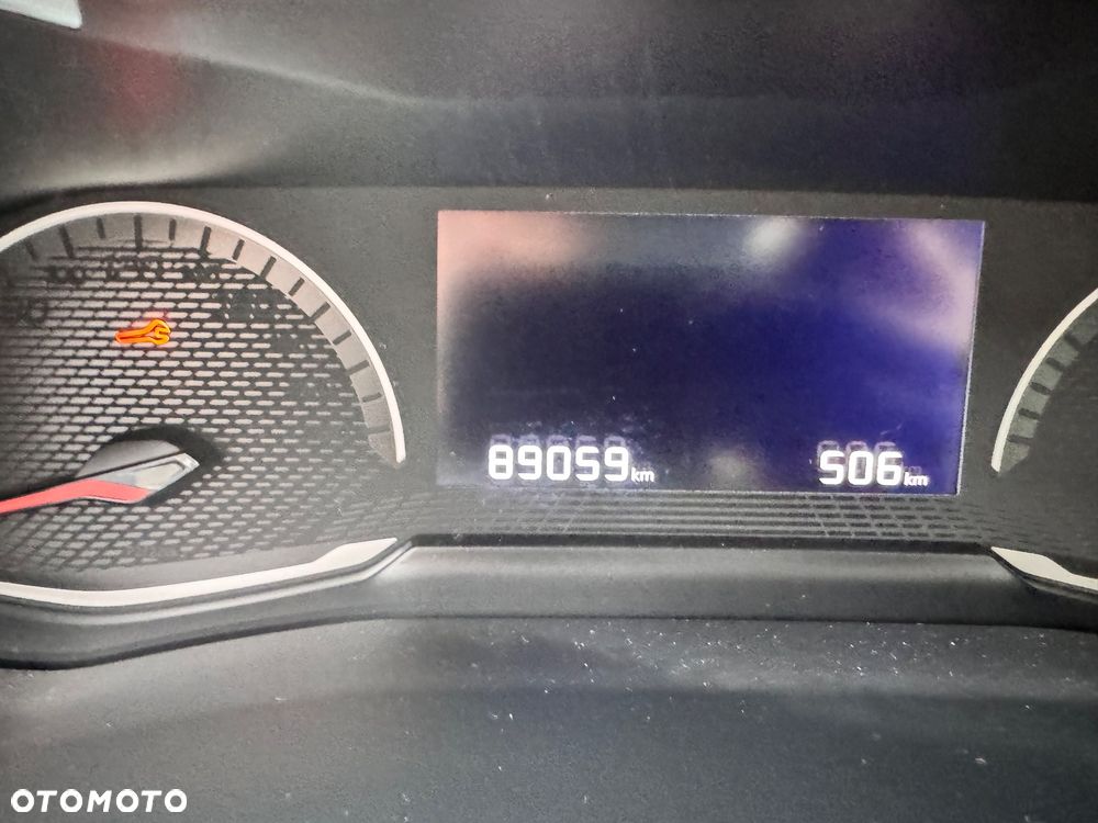 Peugeot 208 - 14