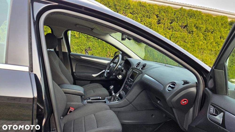 Ford Mondeo 2.0 TDCi Titanium X - 24