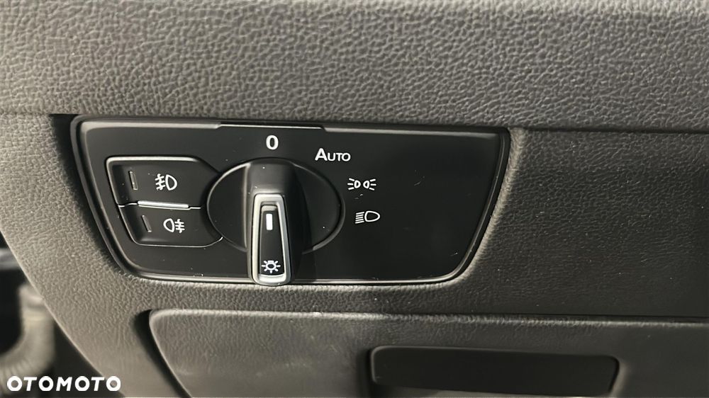 Volkswagen Passat 2.0 TDI EVO Business DSG - 27