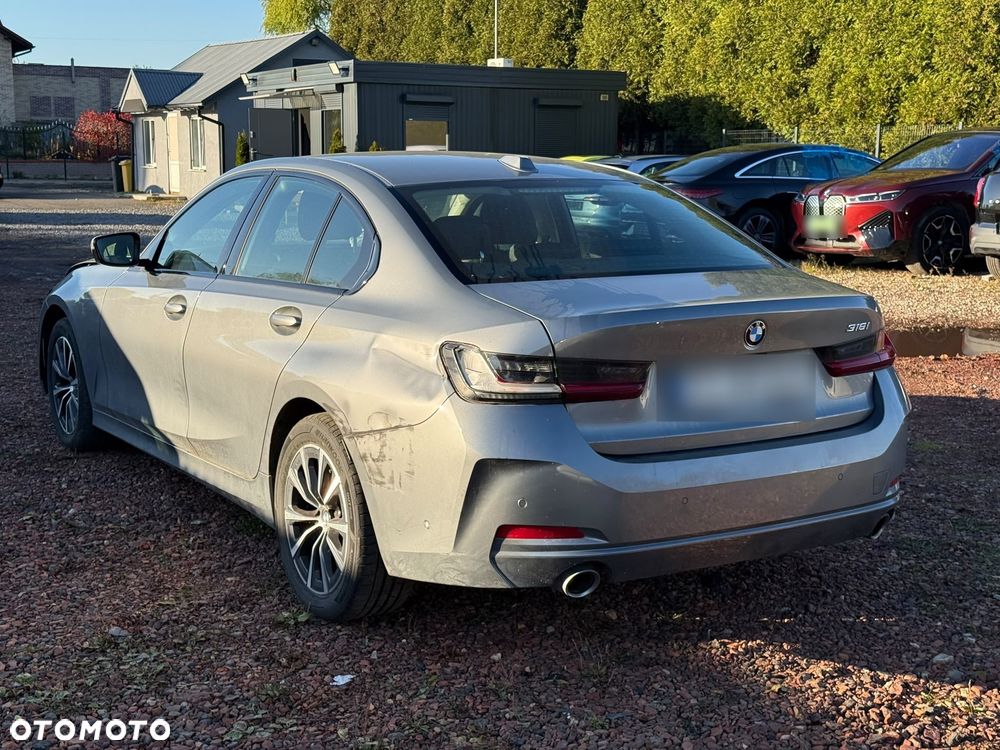 BMW Seria 3 318i - 12