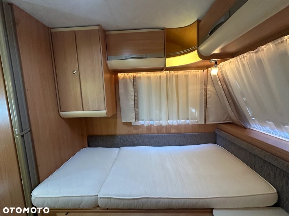 Adria ADORA 472 LU z napędem i markizą ze ścianami.  DMC 1300 - 33
