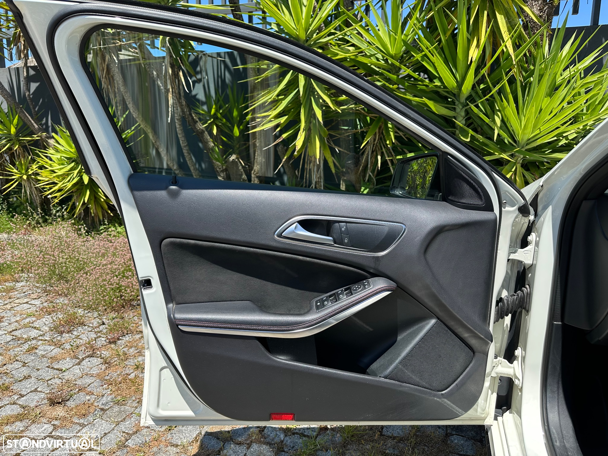 Mercedes-Benz A 180 CDI 7G-DCT AMG Line - 22