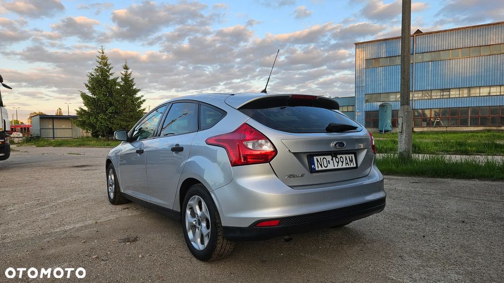 Ford Focus 1.6 TDCi Ambiente - 7