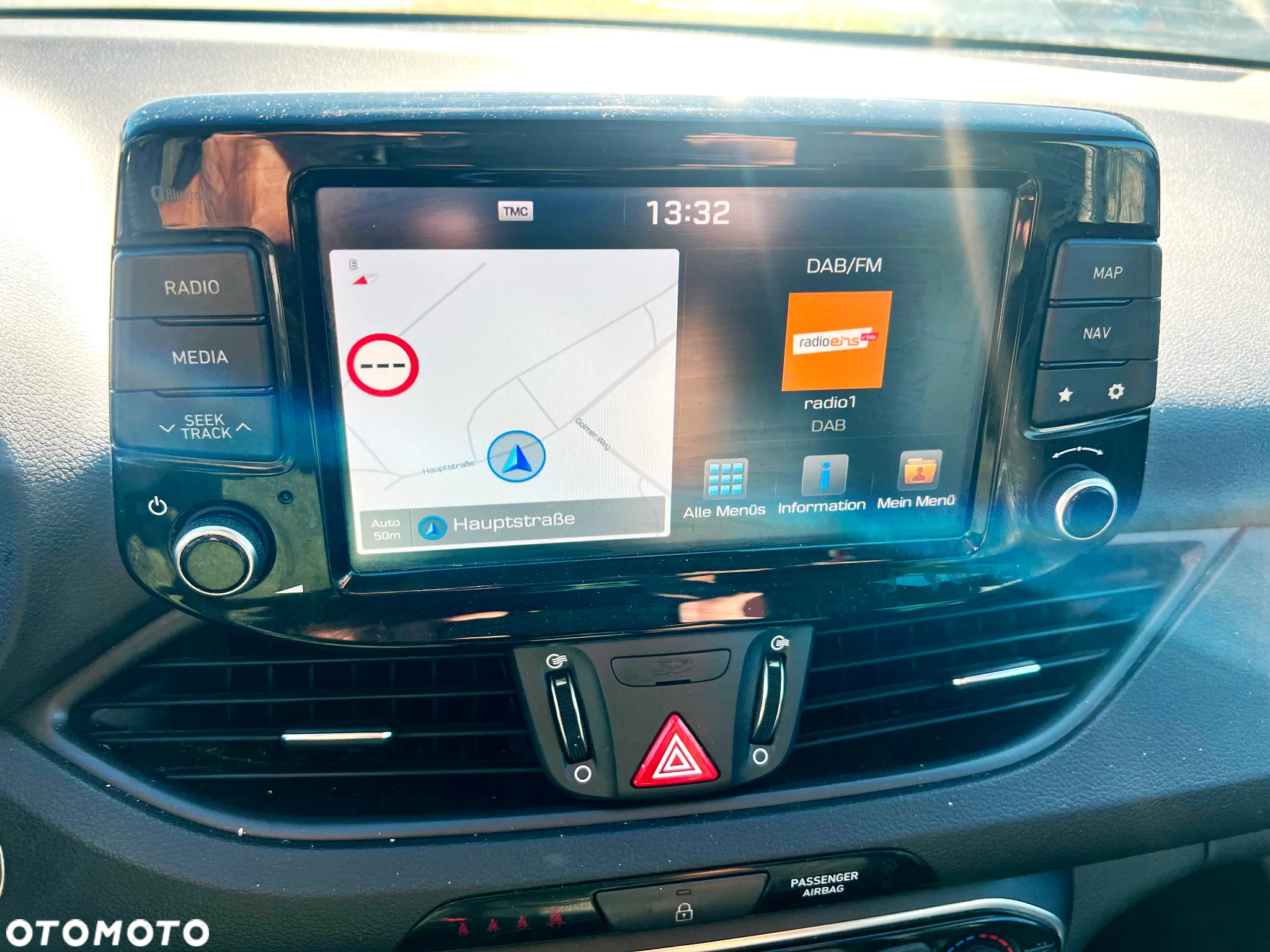 Hyundai i30 1.6 D Premiere Luxury - 18