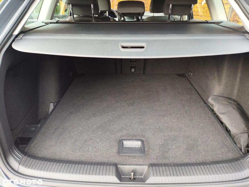 Volkswagen Golf - 16